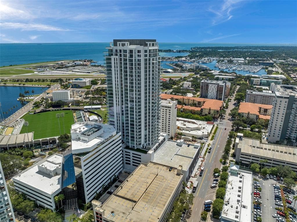 301 1ST STREET S UNIT 3306 ST PETERSBURG, FL 33701