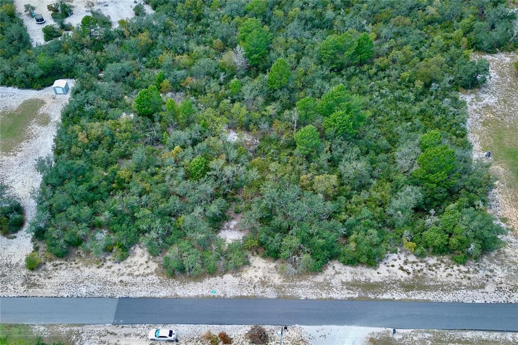 DEER ROAD FROSTPROOF, FL 33843