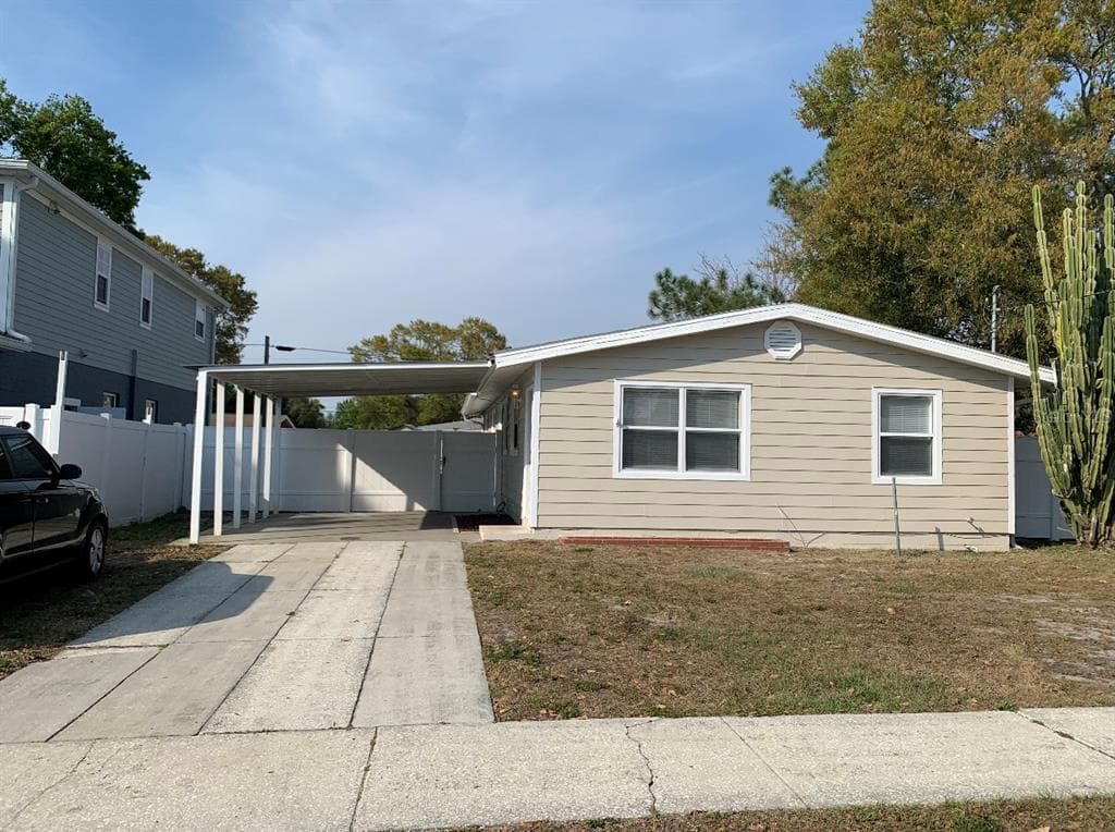 4711 W IOWA AVENUE TAMPA, FL 33616