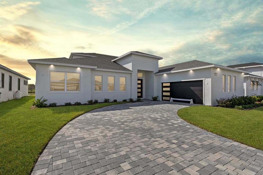 8581 IVY STARK BOULEVARD WESLEY CHAPEL, FL 33545