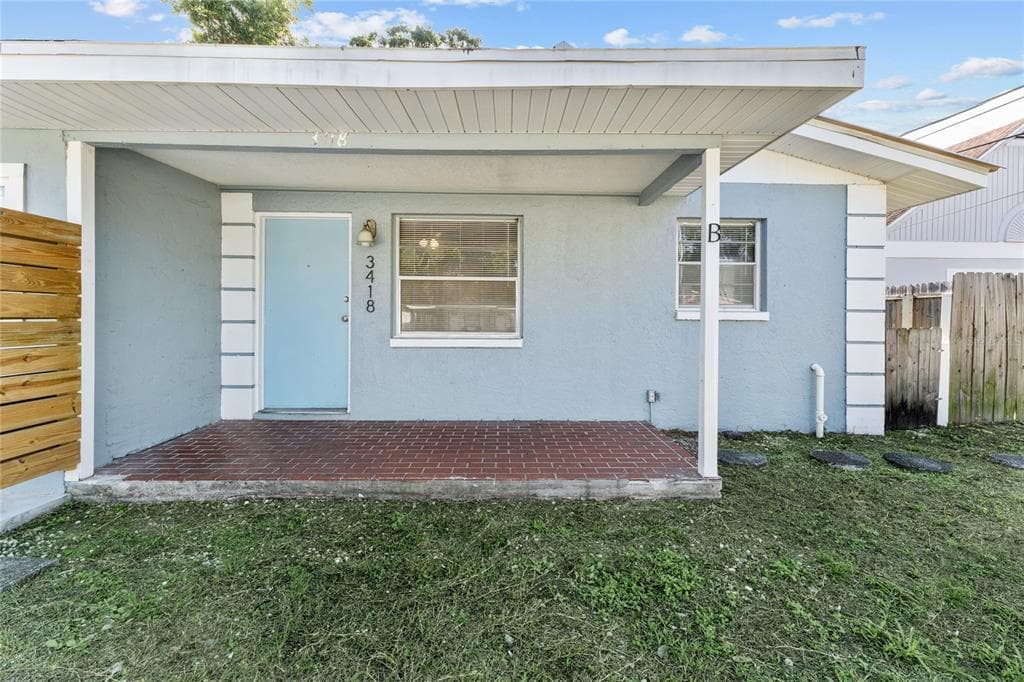 3418 W SAINT LOUIS STREET Unit B TAMPA, FL 33607