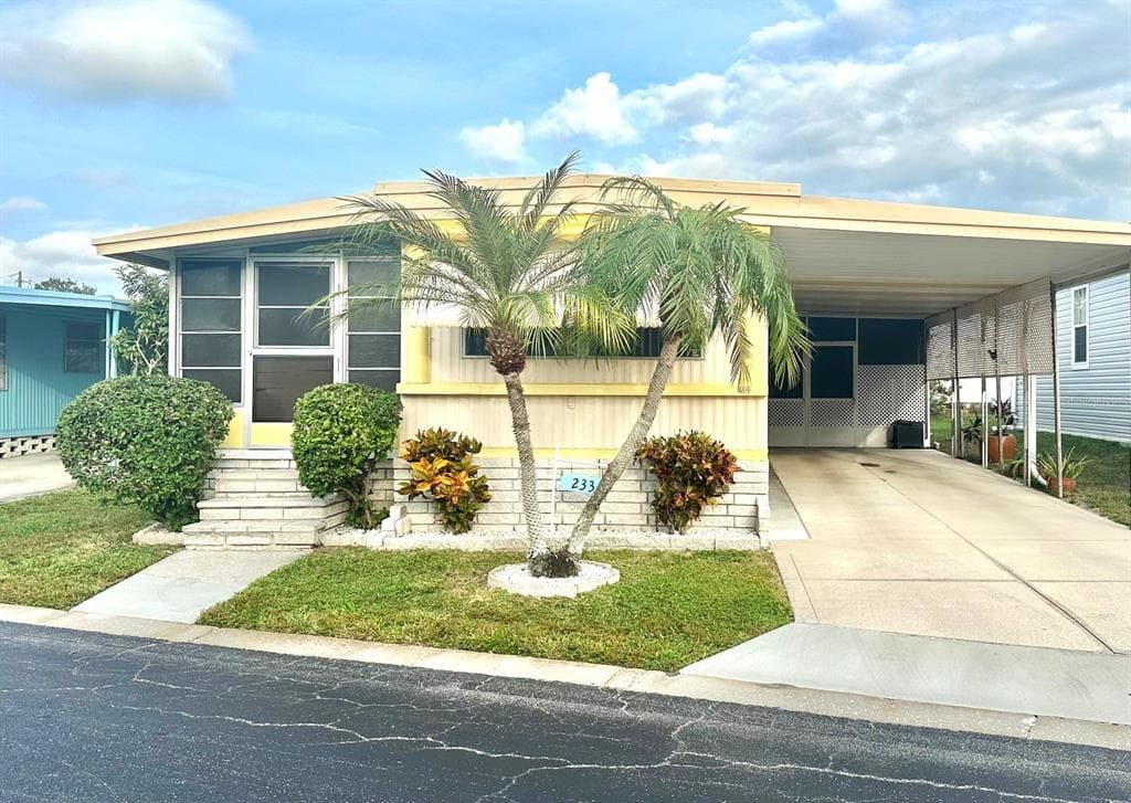 9790 66TH STREET N UNIT 233 PINELLAS PARK, FL 33782