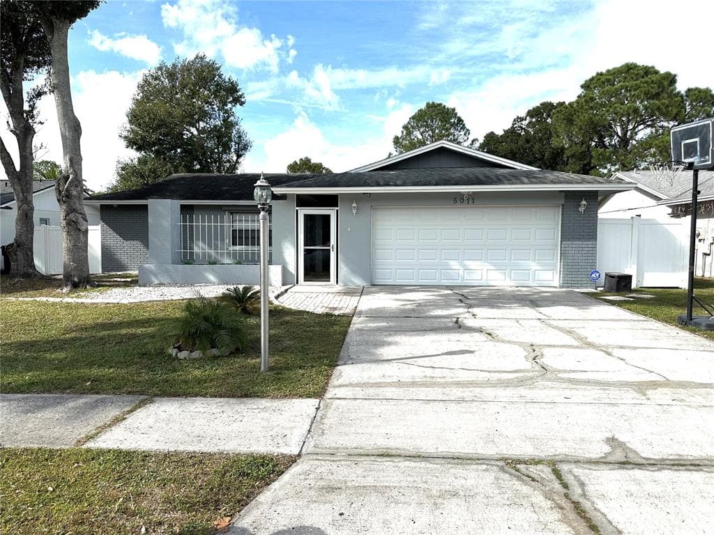 5011 CARROLLWOOD MEADOWS DRIVE TAMPA, FL 33625