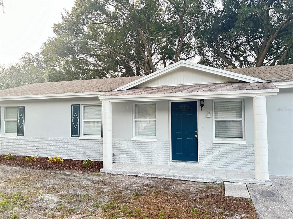 4405 PORPOISE DRIVE TAMPA, FL 33617
