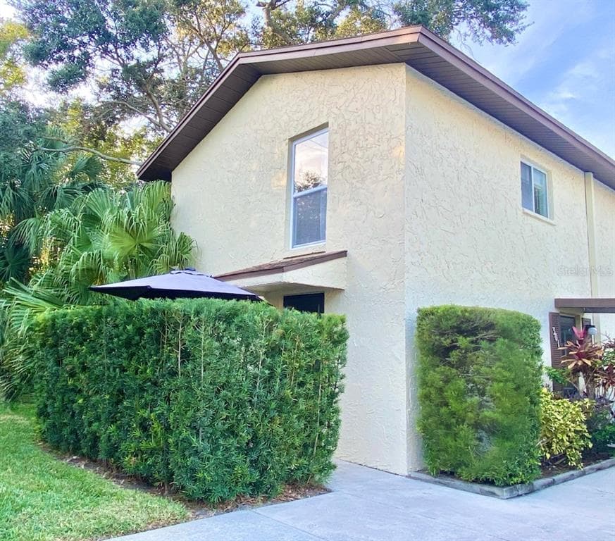 501 EAST BAY DR UNIT 301 LARGO, FL 33770