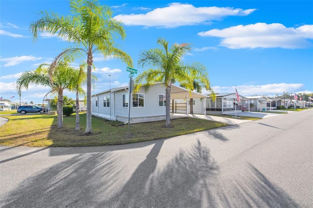 5342 MONTEGO DRIVE ZEPHYRHILLS, FL 33541