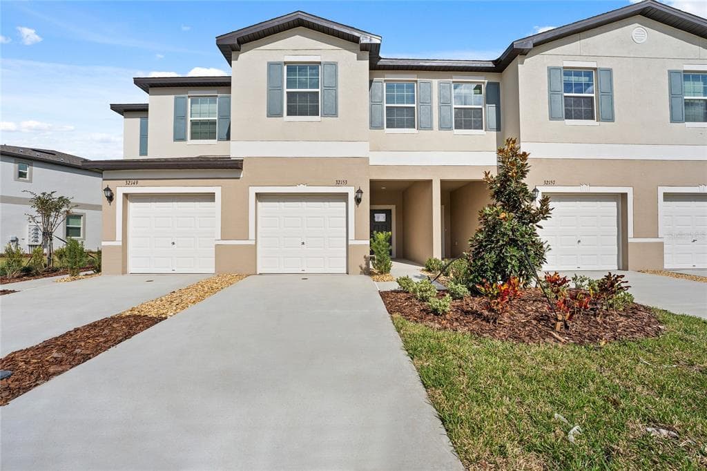 32153 POWDERPUFF MIMOSA DRIVE SAN ANTONIO, FL 33576