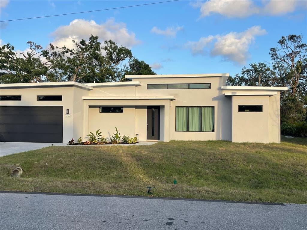 3716 BEEBER STREET NORTH PORT, FL 34287