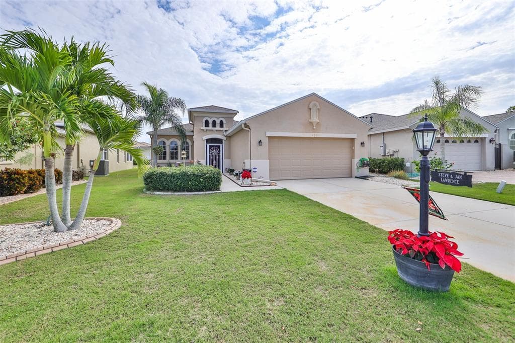 430 NOBLE FAIRE DRIVE SUN CITY CENTER, FL 33573