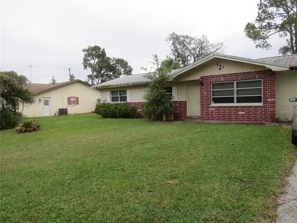 942 CEDAR DRIVE BROOKSVILLE, FL 34601