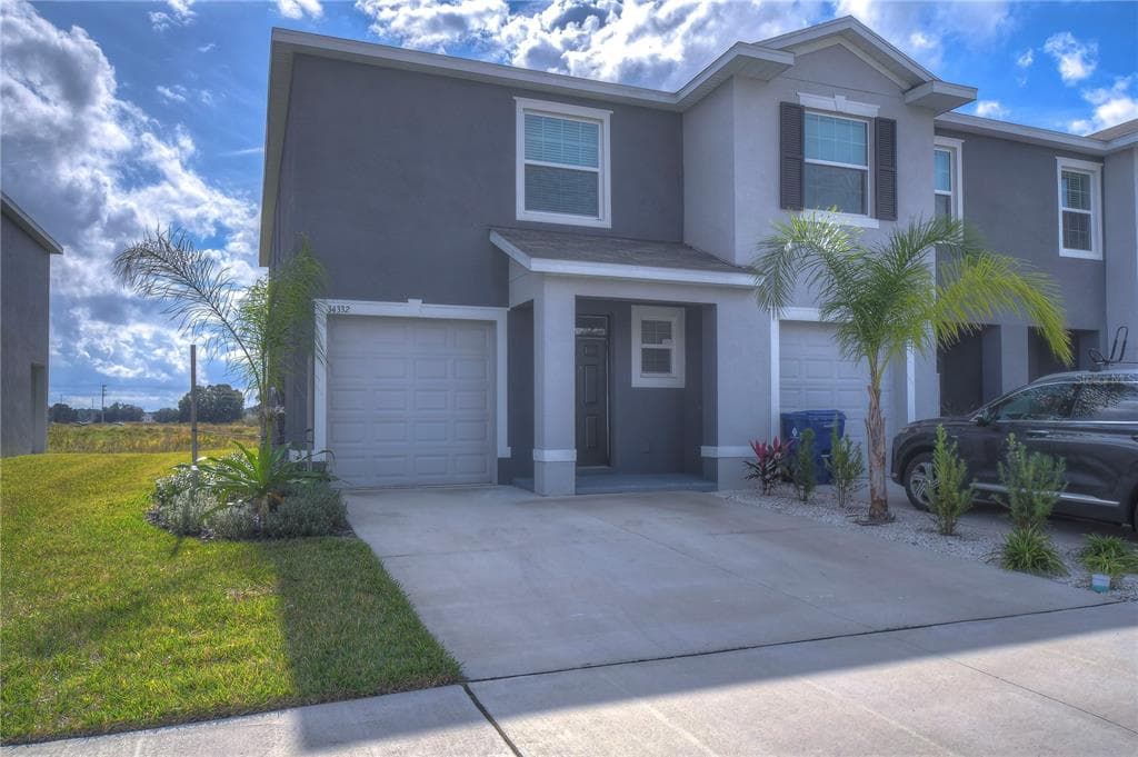34332 REDWOOD DAWN LANE WESLEY CHAPEL, FL 33543