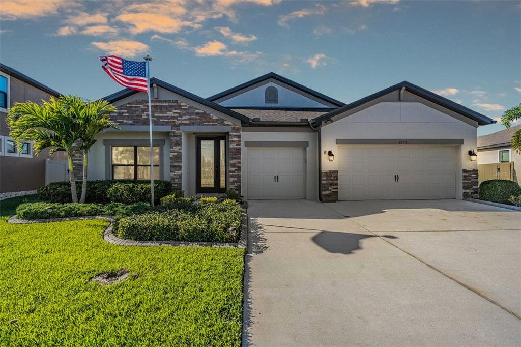 7879 LAGO MIST WAY WESLEY CHAPEL, FL 33545
