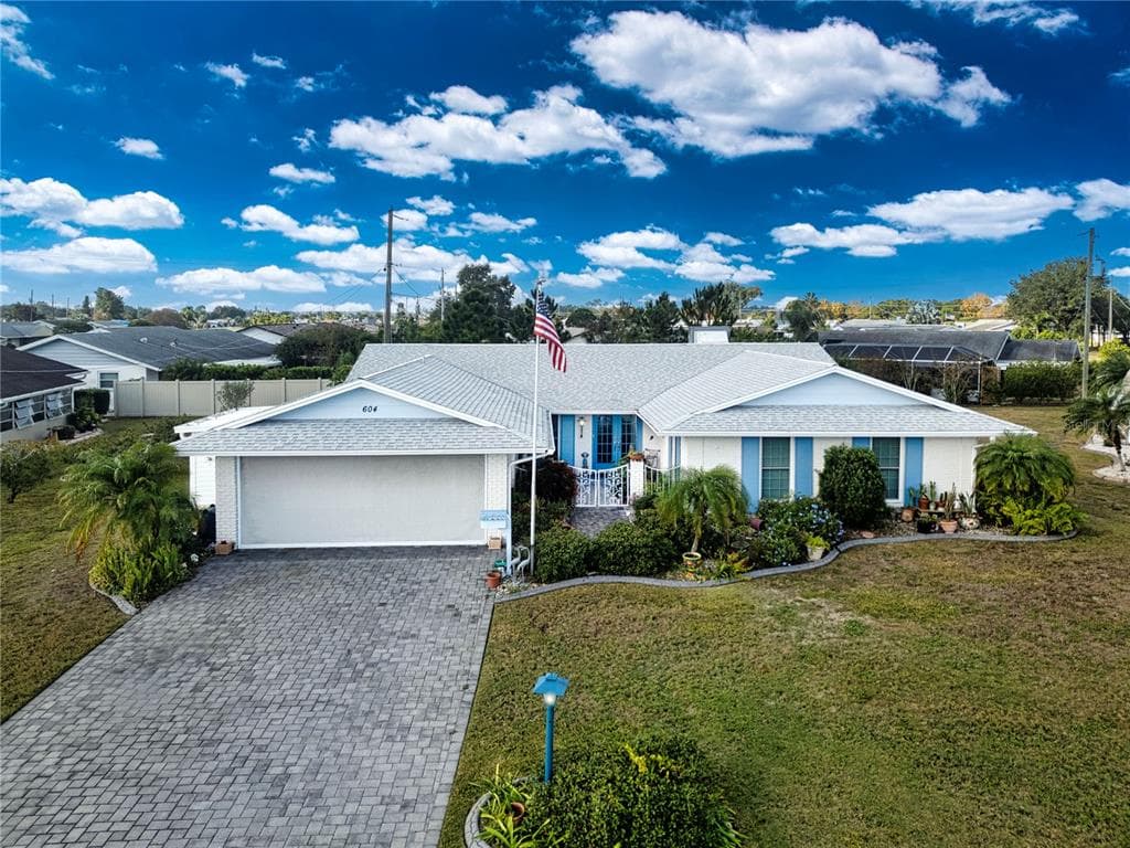 604 FOX HILLS DRIVE SUN CITY CENTER, FL 33573