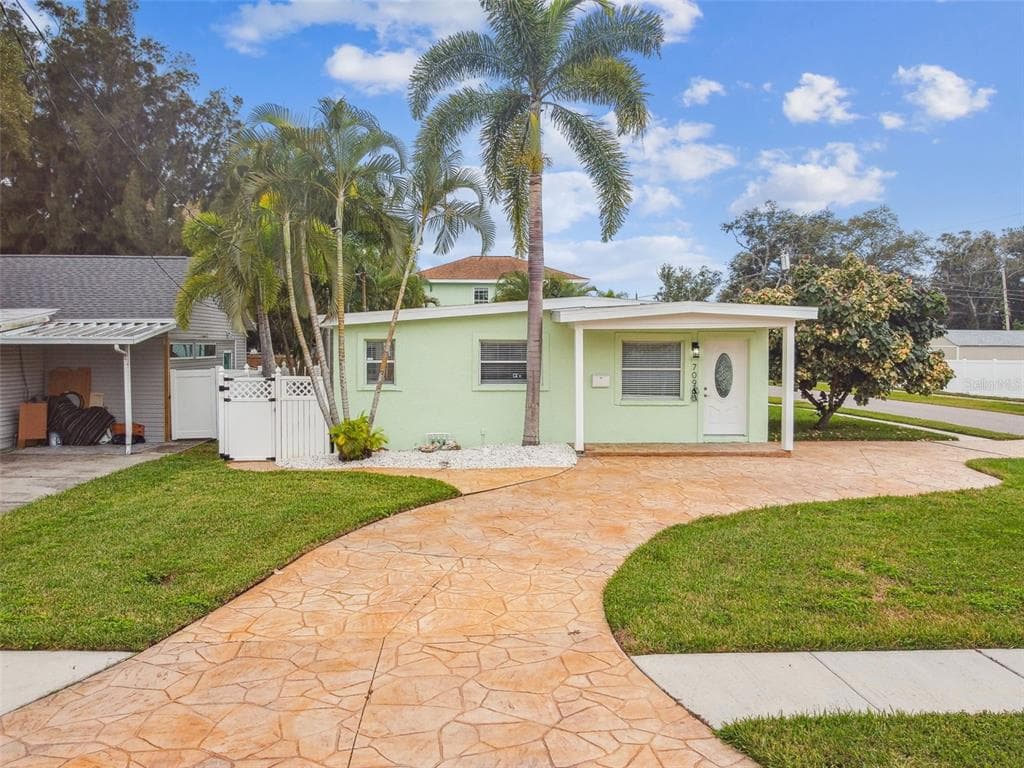7096 65TH STREET N PINELLAS PARK, FL 33781