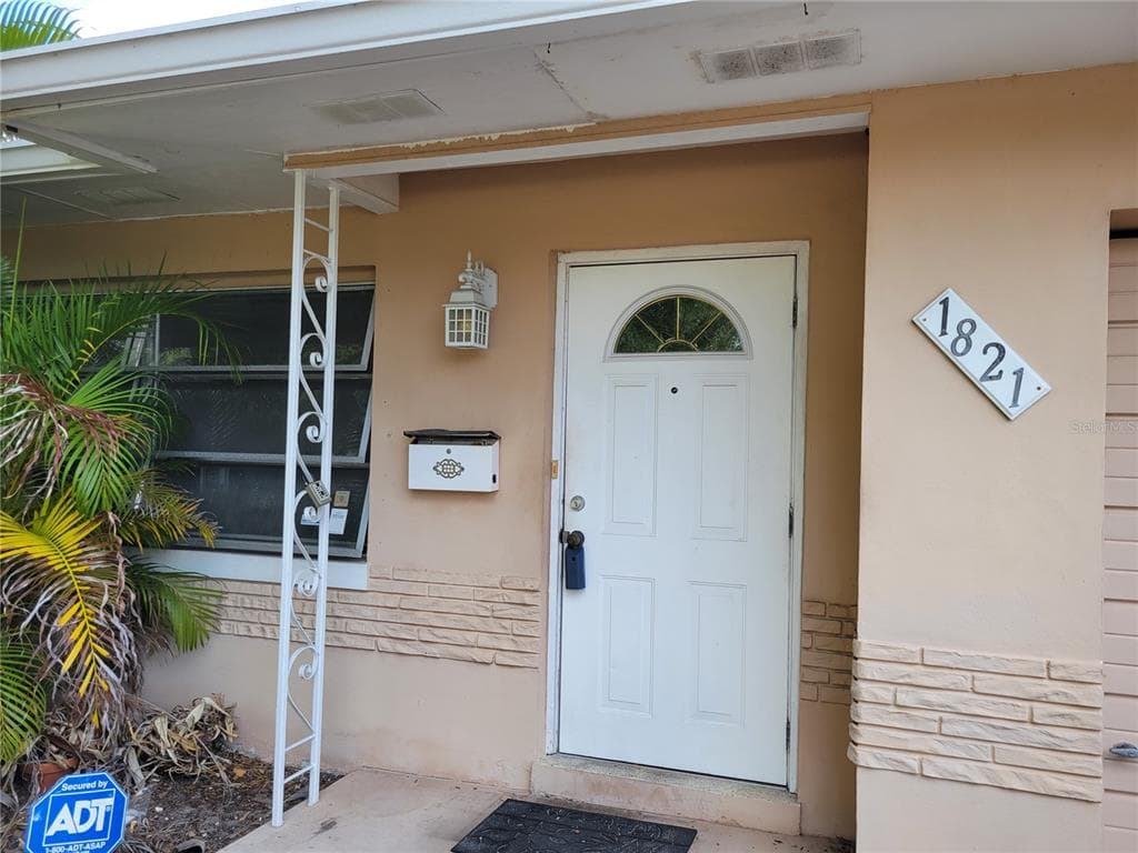 1821 59TH STREET N ST PETERSBURG, FL 33710