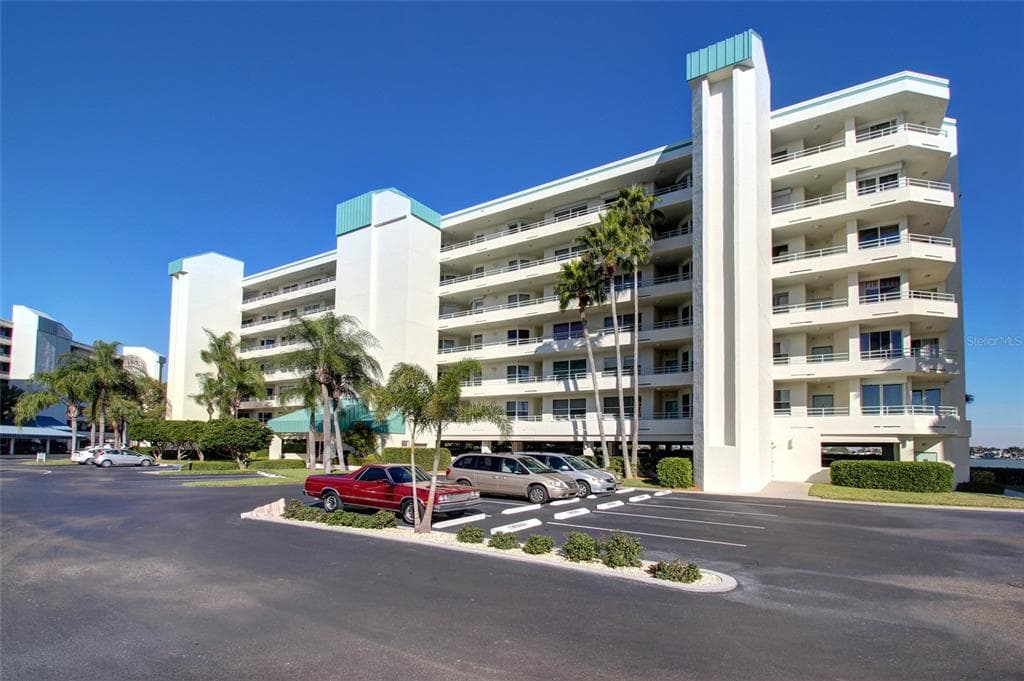 7979 SAILBOAT KEY BOULEVARD S UNIT 208 SOUTH PASADENA, FL 33707
