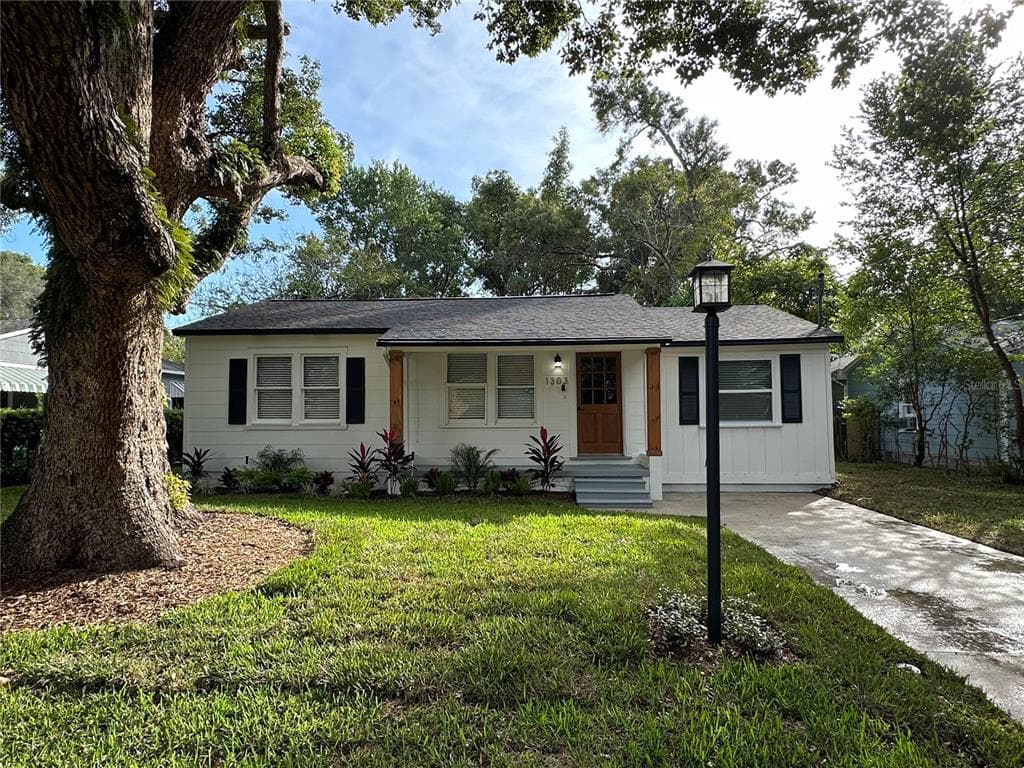1303 E DIANA STREET TAMPA, FL 33604