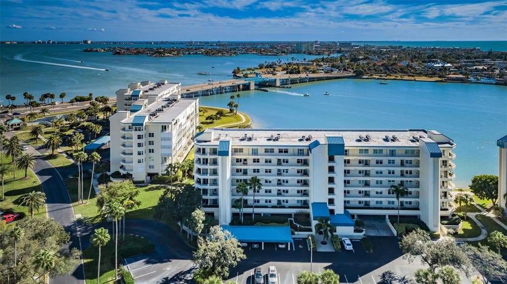 7882 SAILBOAT KEY BOULEVARD S UNIT 602 SOUTH PASADENA, FL 33707