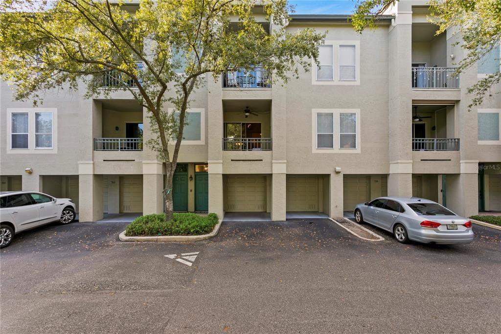 761 MAINSAIL DRIVE TAMPA, FL 33602