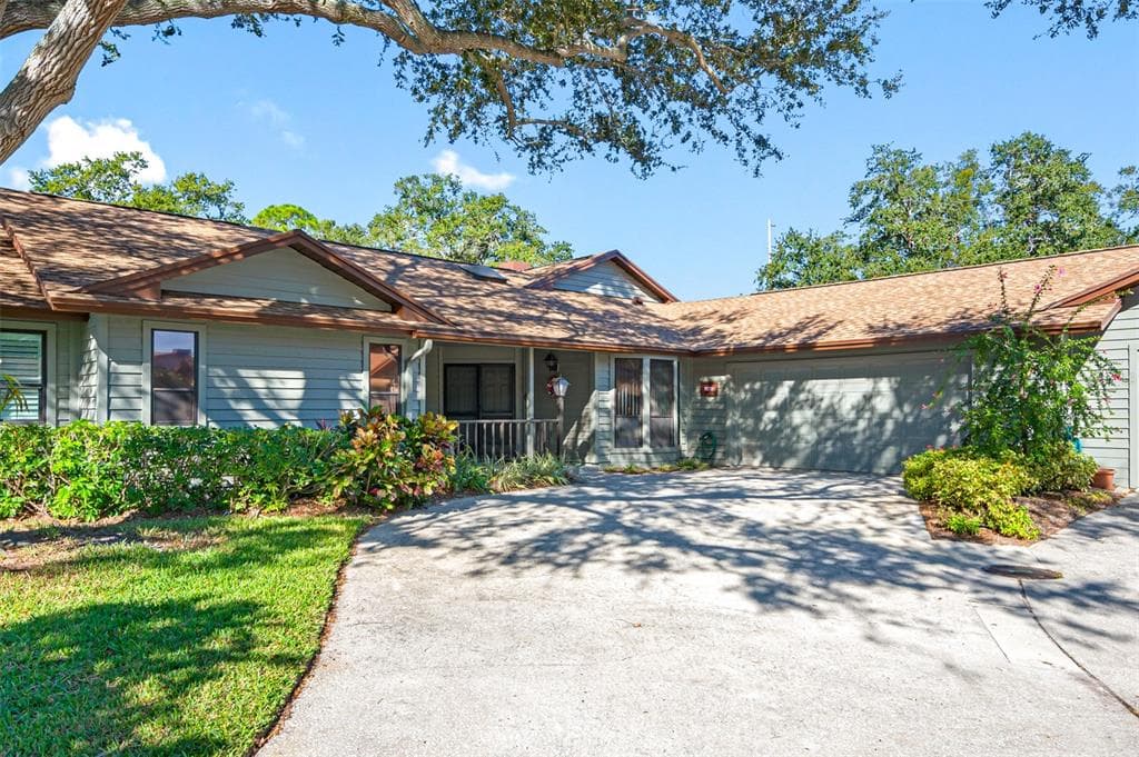 11711 RIDGEVIEW LANE SEMINOLE, FL 33772