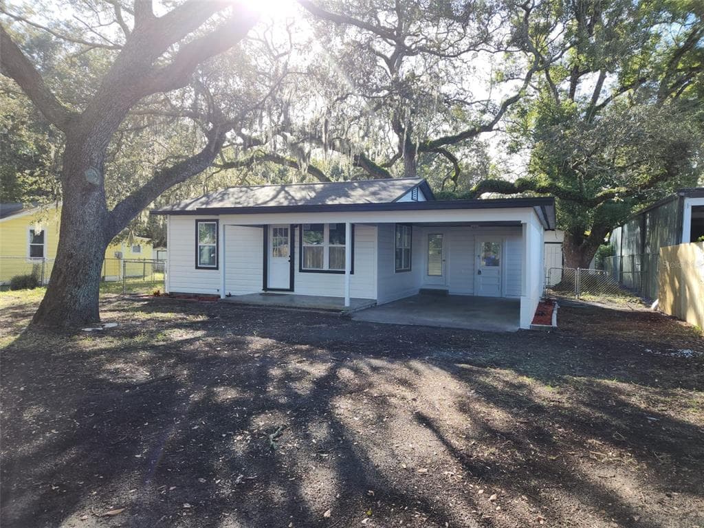 107 WATTS WAY UNIT A TAMPA, FL 33613