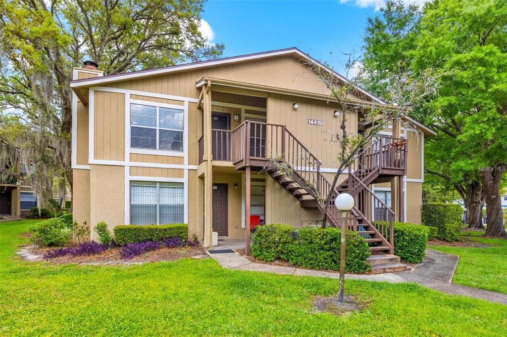 14419 HANGING MOSS CIRCLE UNIT 202 TAMPA, FL 33613