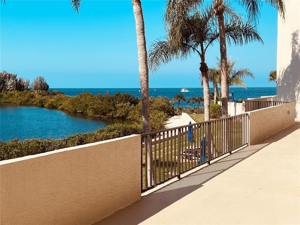 6035 SEA RANCH DRIVE UNIT 105 HUDSON, FL 34667
