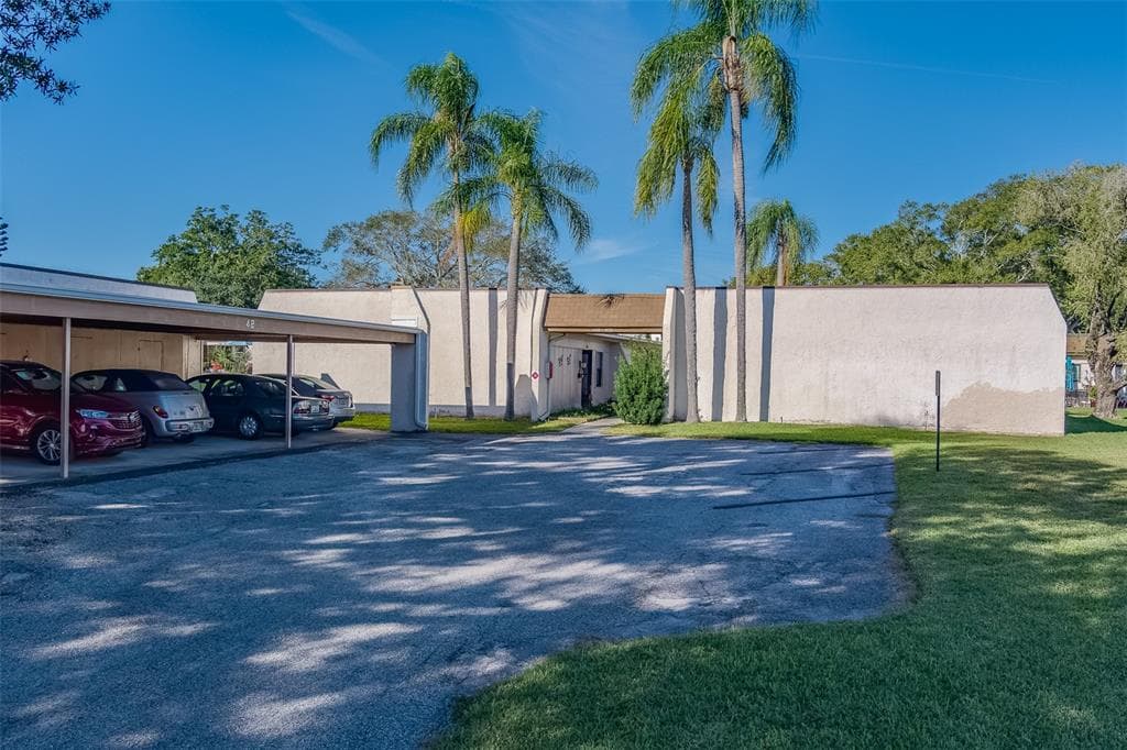 1486 MISSION HILLS BOULEVARD CLEARWATER, FL 33759