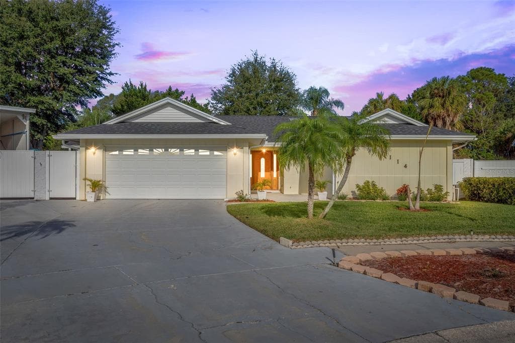 7114 EDENWOOD PLACE TAMPA, FL 33615