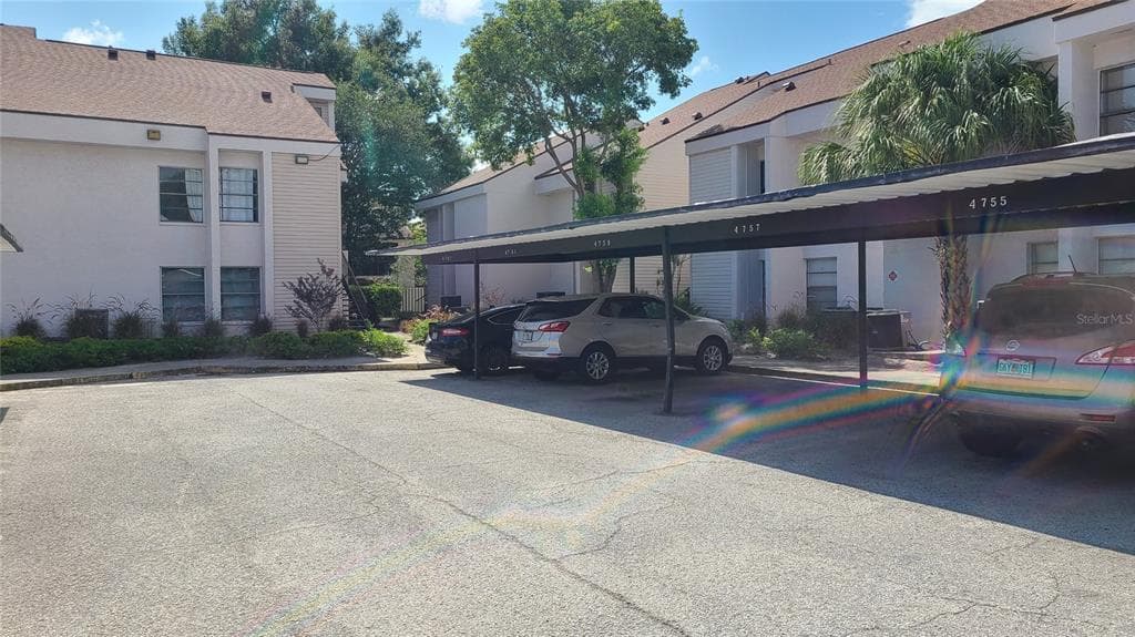 4745 PURITAN CIRCLE UNIT 4745 TAMPA, FL 33617