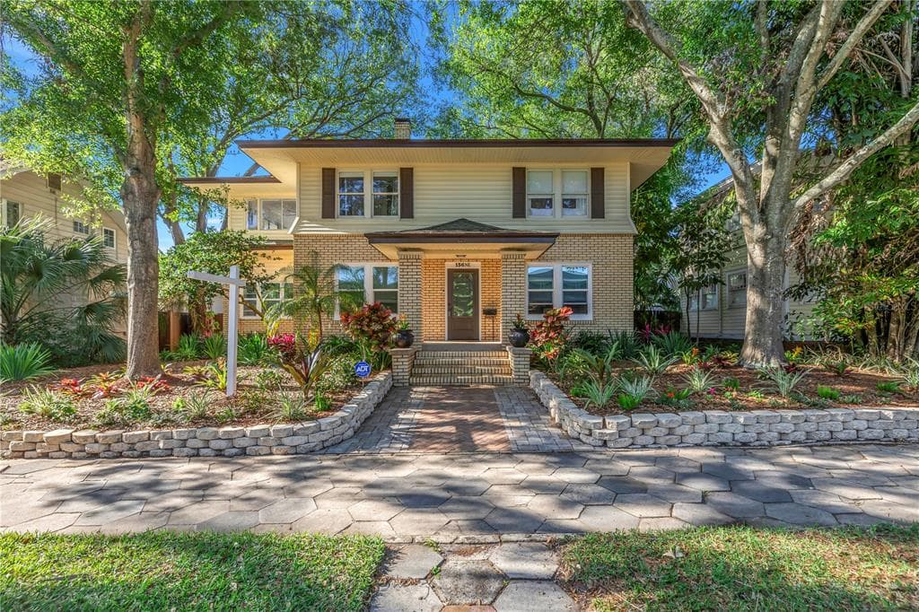 136 8TH AVENUE NE ST PETERSBURG, FL 33701