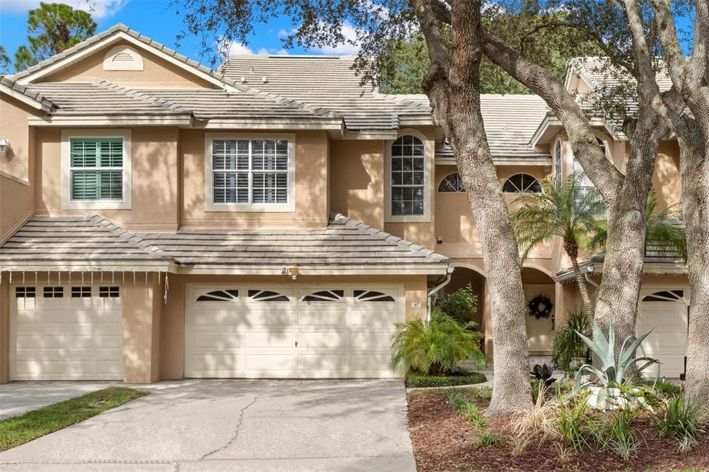 417 RED CEDAR COURT NE ST PETERSBURG, FL 33703