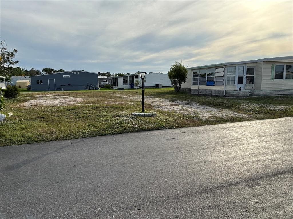 613 LOS ALTOS NORTH PORT, FL 34287