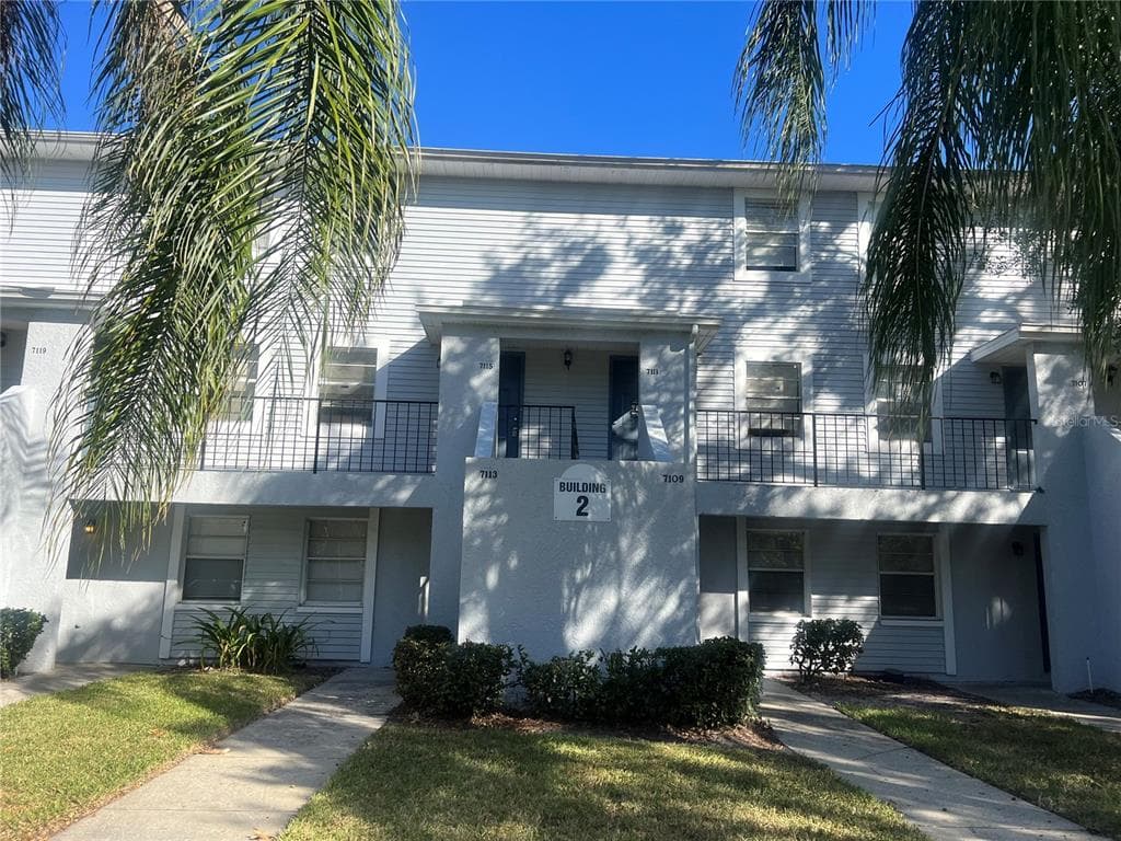 7115 E BANK DRIVE UNIT 203 TAMPA, FL 33617