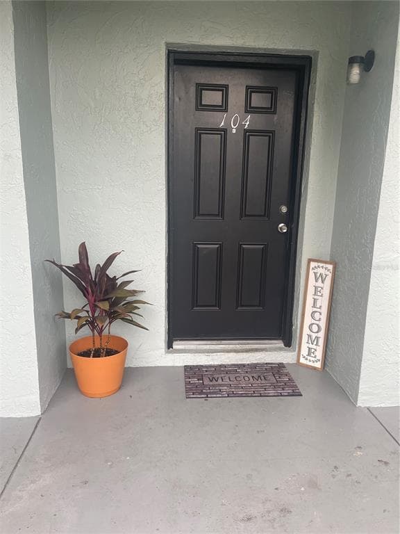 2835 SOMERSET PARK DRIVE UNIT 104 TAMPA, FL 33613