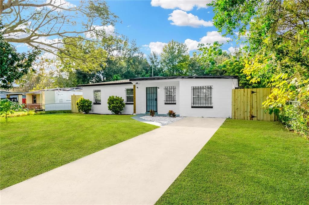 7808 MANDARIN DRIVE ORLANDO, FL 32819