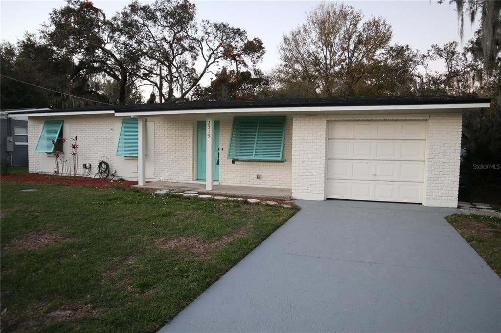 2515 HABANA PLACE TAMPA, FL 33618