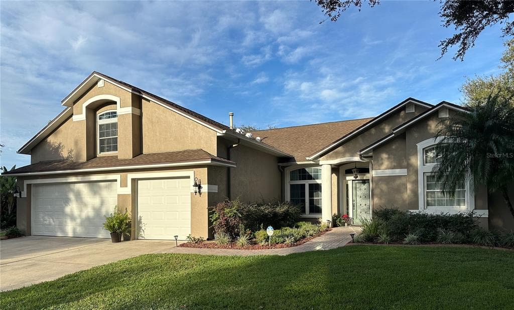 8629 HERONS COVE PLACE TAMPA, FL 33647