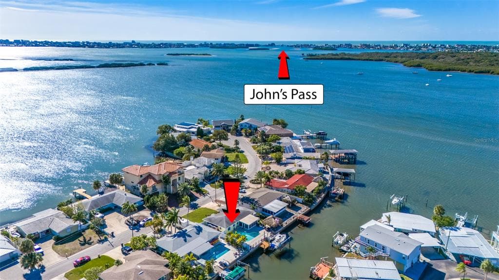8535 42ND AVENUE N ST PETERSBURG, FL 33709