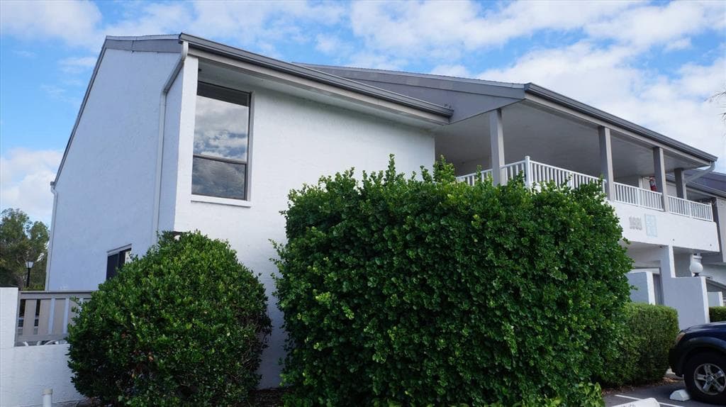 1981 LAKEWOOD CLUB DRIVE S UNIT 4-C ST PETERSBURG, FL 33712