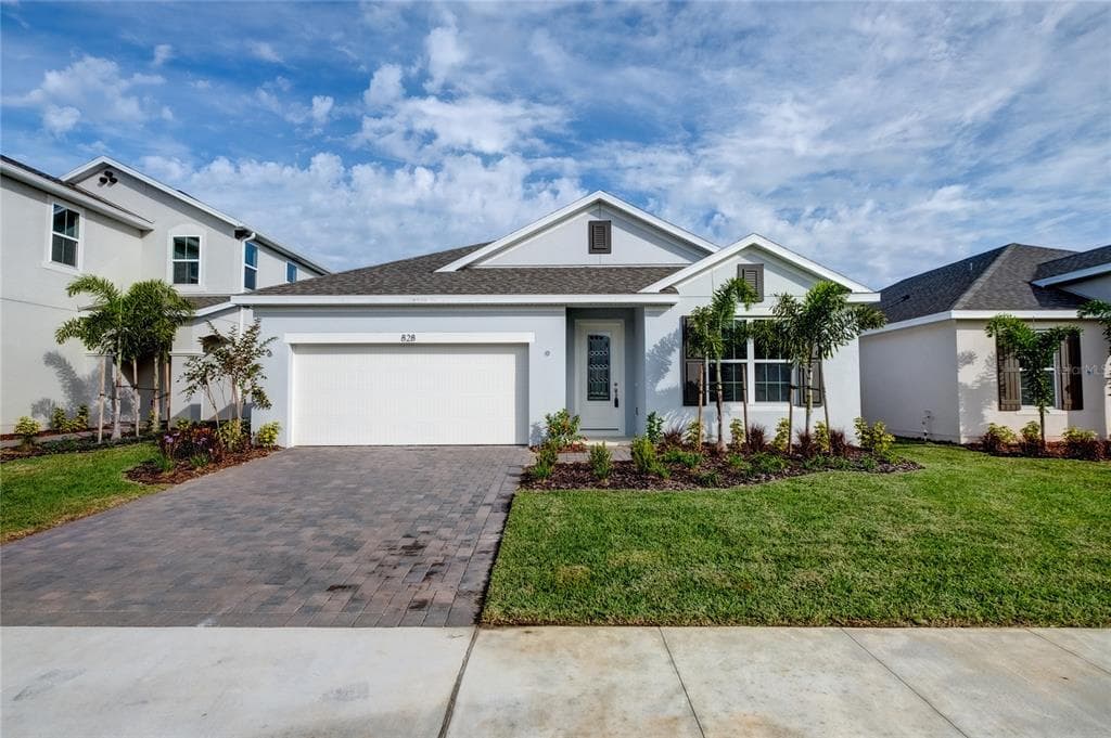 828 VINEYARD RIDGE ROAD MINNEOLA, FL 34715