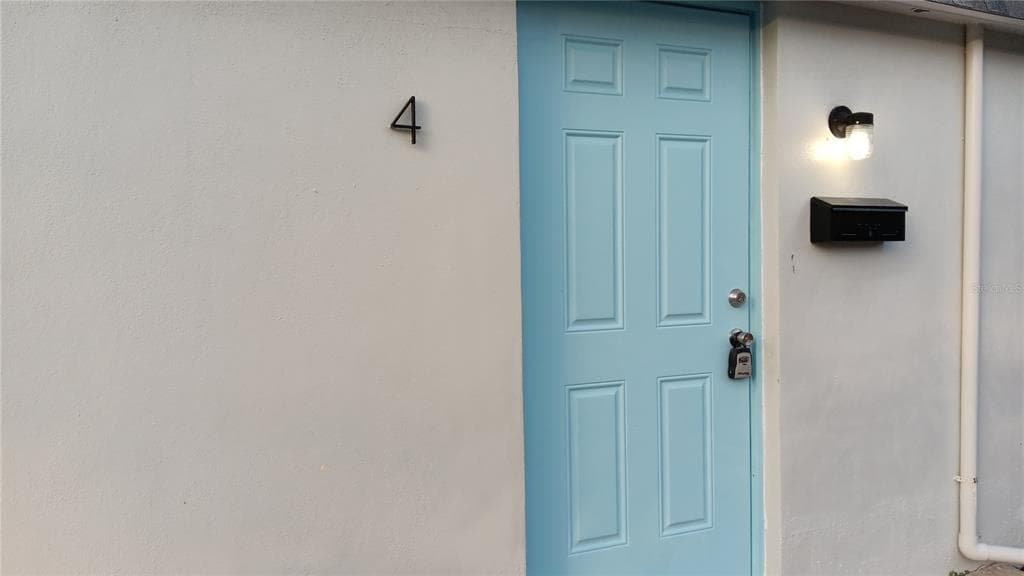 885 BELTREES STREET UNIT 4 DUNEDIN, FL 34698