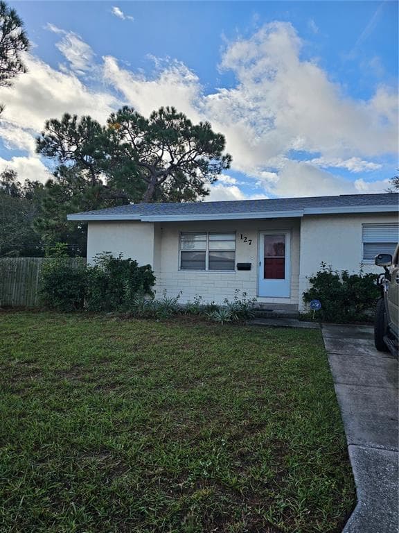 127 NE MONROE CIRCLE N UNIT 127 ST PETERSBURG, FL 33702
