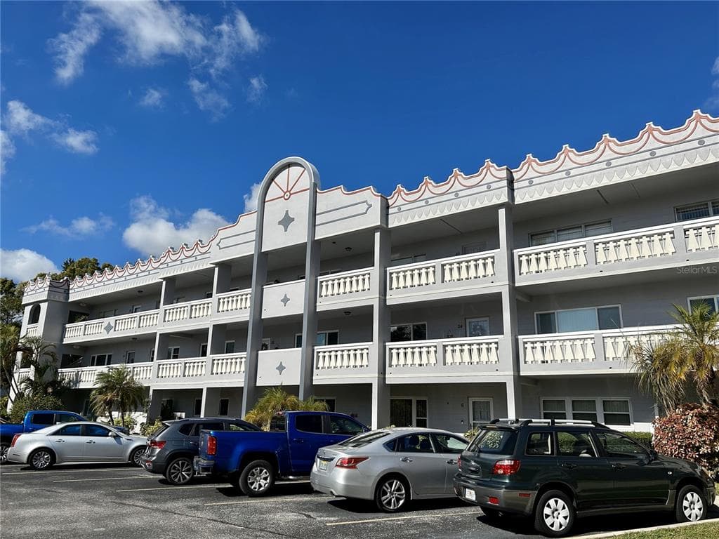 2294 SWEDISH DRIVE UNIT 10 CLEARWATER, FL 33763