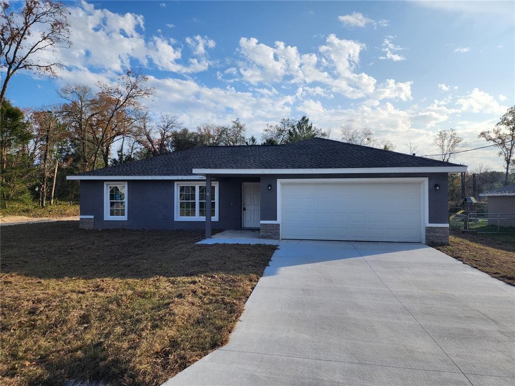 6 GUAVA PLACE PASS OCKLAWAHA, FL 32179