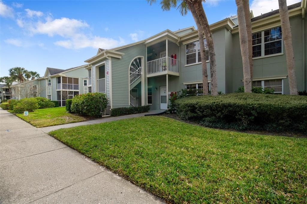 300 PROMENADE DRIVE UNIT 102 DUNEDIN, FL 34698