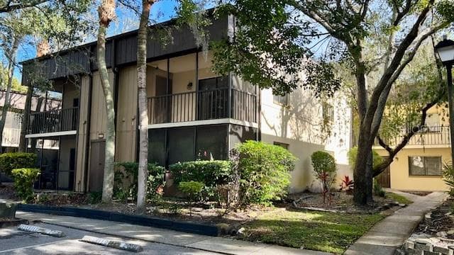11805 RAINTREE LAKE LANE UNIT C TEMPLE TERRACE, FL 33617
