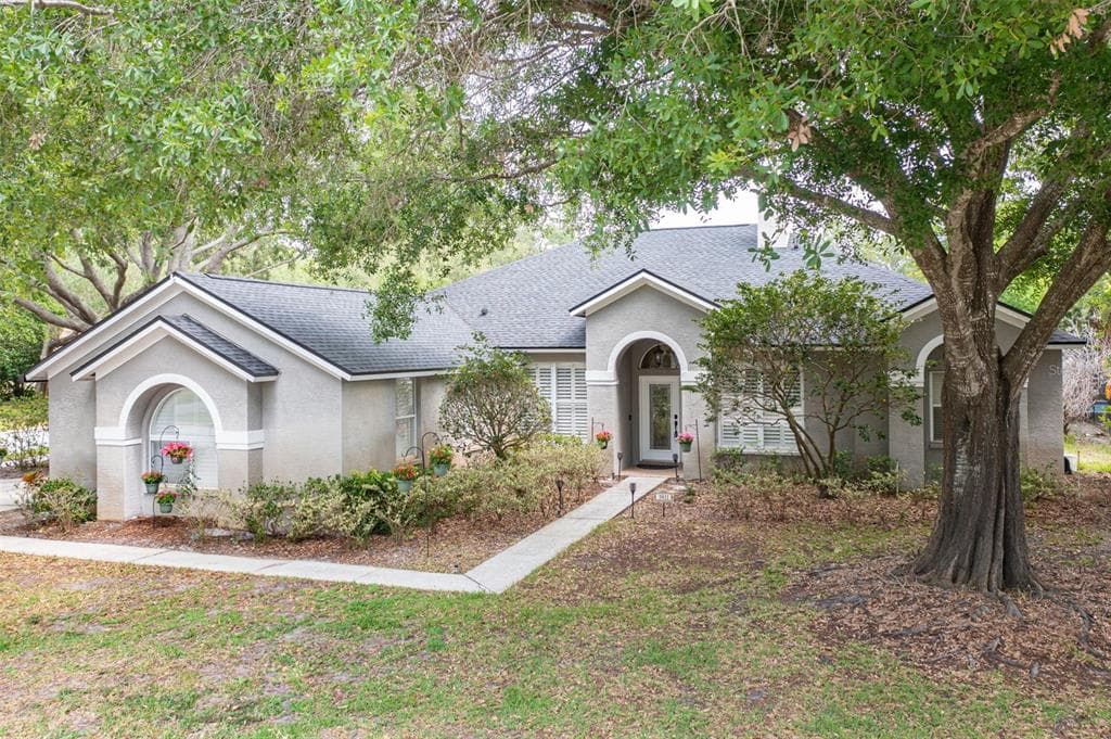 3811 PENDLEBURY DRIVE PALM HARBOR, FL 34685