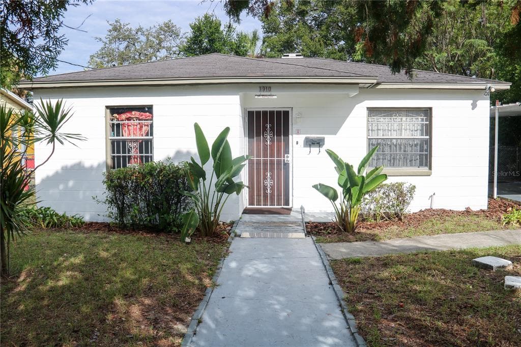 1910 E 20TH AVENUE TAMPA, FL 33605