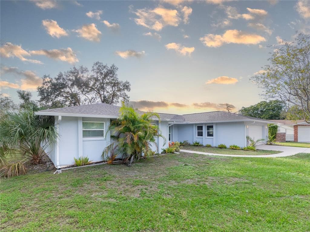 2710 SILVER KING WAY SARASOTA, FL 34231